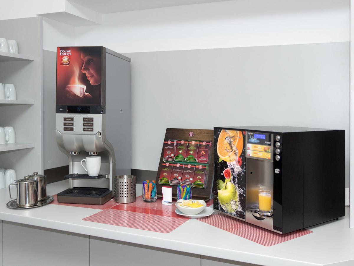 Winbudget "Bed&Breakfast" Wiener Neustadt Bagian luar foto